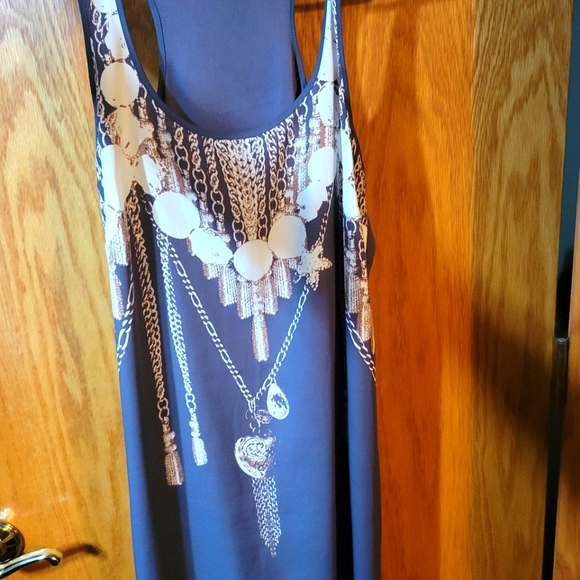 Dresses & Skirts - New York and Company razer back dress.